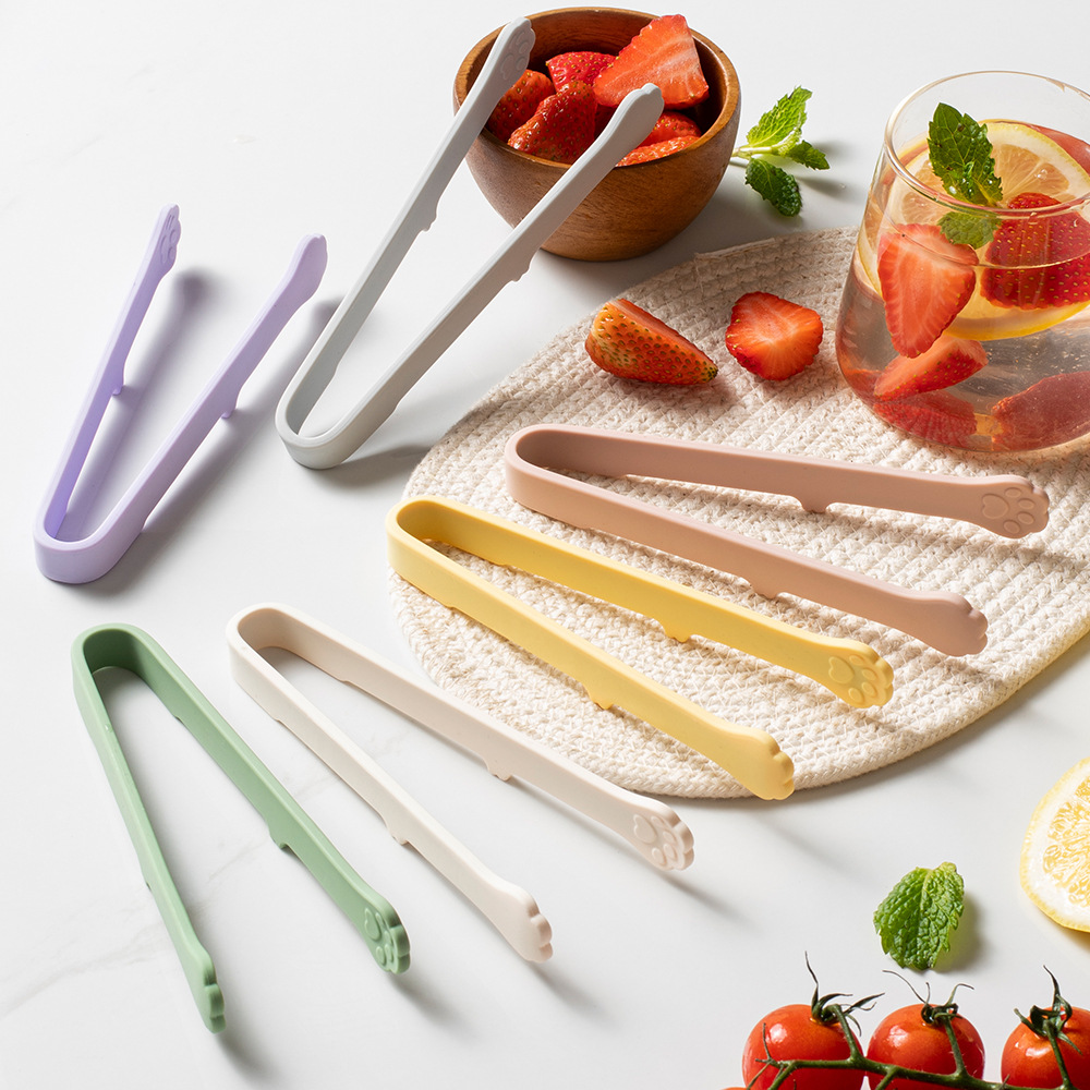 Kitchen Gadgets That Make Life Easier - Силиконовые щипцы для еды с милой